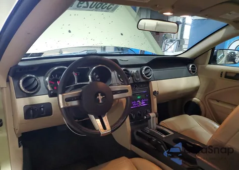 2005 Ford Mustang z USA, uszkodzony, nr VIN 1ZVFT80N355163616